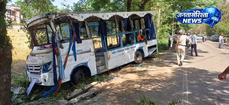 Punjab: धार्मिक यात्रा के बाद लौटते श्रद्धालुओं की दर्दनाक मौत Punjab: धार्मिक यात्रा के बाद लौटते श्रद्धालुओं की दर्दनाक मौत