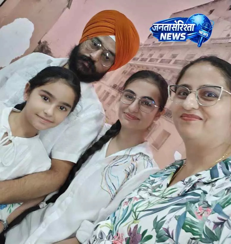 परफेक्ट स्कोर से देश में टॉप, Jalandhar में खुशी की लहर परफेक्ट स्कोर से देश में टॉप, Jalandhar में खुशी की लहर
