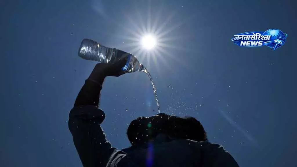 Tamil Nadu में भीषण गर्मी, तापमान में रिकॉर्ड बढ़ोतरी Tamil Nadu में भीषण गर्मी, तापमान में रिकॉर्ड बढ़ोतरी