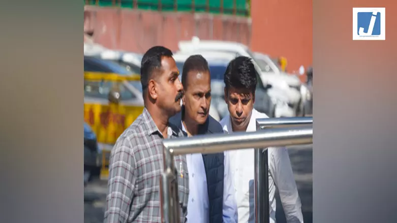 रिलायंस कम्युनिकेशंस लोन फ्रॉड केस में सुप्रीम कोर्ट ने अनिल अंबानी को राहत देने से किया इनकार रिलायंस कम्युनिकेशंस लोन फ्रॉड केस में सुप्रीम कोर्ट ने अनिल अंबानी को राहत देने से किया इनकार