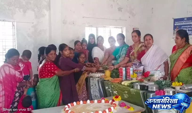 BRS नेता गोपागनी स्वाति राजशेखर ने एनीमिया से लड़ने के लिए पौष्टिक भोजन का आग्रह किया BRS नेता गोपागनी स्वाति राजशेखर ने एनीमिया से लड़ने के लिए पौष्टिक भोजन का आग्रह किया