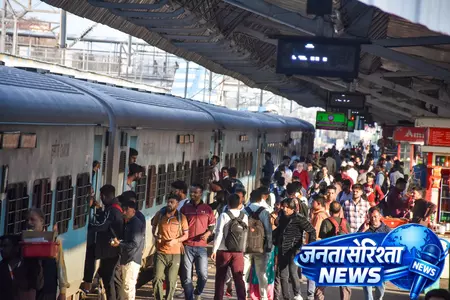 ओडिशा : रेलवे की उपेक्षा को लेकर ईस्ट कोस्ट रेलवे मुख्यालय पर विपक्ष का प्रदर्शन ओडिशा : रेलवे की उपेक्षा को लेकर ईस्ट कोस्ट रेलवे मुख्यालय पर विपक्ष का प्रदर्शन