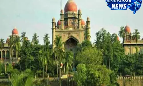 Telangana HC ने कपरा ज़मीन विवाद पर ट्रायल कोर्ट के आदेश पर रोक लगाई Telangana HC ने कपरा ज़मीन विवाद पर ट्रायल कोर्ट के आदेश पर रोक लगाई