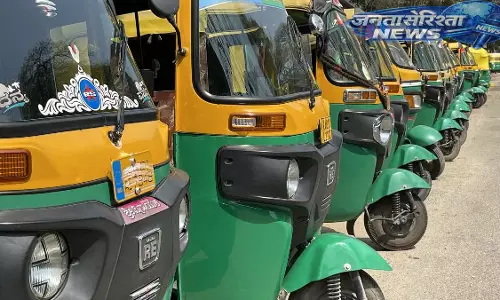 बैंगलोर ऑटो LPG की कमी: इंडियन ऑयल कॉर्पोरेशन ने सप्लाई 300% बढ़ाई बैंगलोर ऑटो LPG की कमी: इंडियन ऑयल कॉर्पोरेशन ने सप्लाई 300% बढ़ाई
