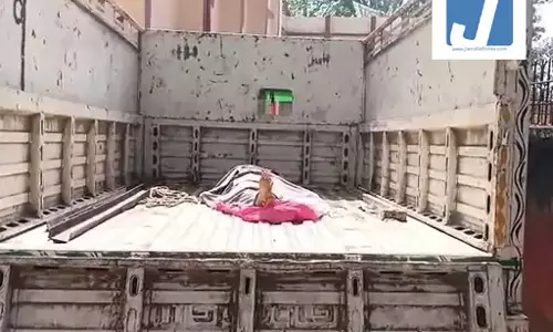 प्रेमी को वीडियो कॉल कर युवती ने दी जान, परिजनों ने लगाया मानसिक प्रताड़ना का आरोप प्रेमी को वीडियो कॉल कर युवती ने दी जान, परिजनों ने लगाया मानसिक प्रताड़ना का आरोप