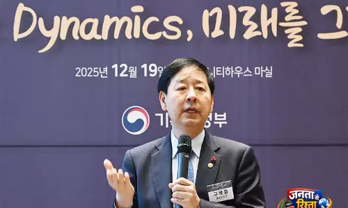 तेल की बढ़ती कीमतों के बीच South Korea ने निचले 70% लोगों के लिए 4.12 अरब डॉलर की नकद सहायता की घोषणा की तेल की बढ़ती कीमतों के बीच South Korea ने निचले 70% लोगों के लिए 4.12 अरब डॉलर की नकद सहायता की घोषणा की
