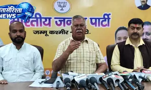 Jammu: सुखनंदन ने किसानों को सिंचाई सुविधा देने की मांग की Jammu: सुखनंदन ने किसानों को सिंचाई सुविधा देने की मांग की