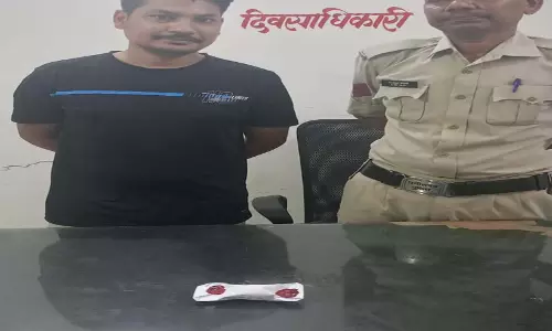 रायपुर में 7 ग्राम चिट्टा के साथ सौरभ ठाकुर गिरफ्तार रायपुर में 7 ग्राम चिट्टा के साथ सौरभ ठाकुर गिरफ्तार