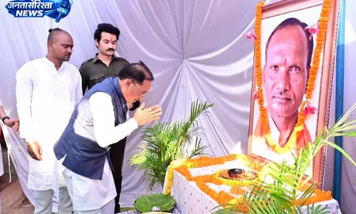 CM विष्णुदेव साय ने पूर्व विधायक जगेश्वर राम भगत को दी श्रद्धांजलि CM विष्णुदेव साय ने पूर्व विधायक जगेश्वर राम भगत को दी श्रद्धांजलि
