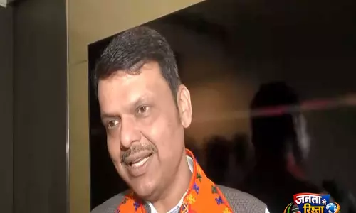 डर के आगे जीत है: महाराष्ट्र के CM देवेन्द्र फड़णवीस ने पश्चिम बंगाल में भाजपा की जीत के लिए प्रचार किया