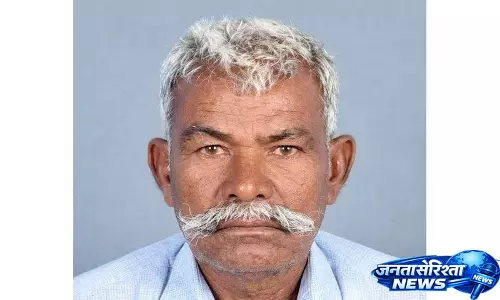 BRS नेता ऊटकुरी भीक्षम का हार्ट अटैक से निधन; परिवार ने नेत्रदान का संकल्प लिया BRS नेता ऊटकुरी भीक्षम का हार्ट अटैक से निधन; परिवार ने नेत्रदान का संकल्प लिया