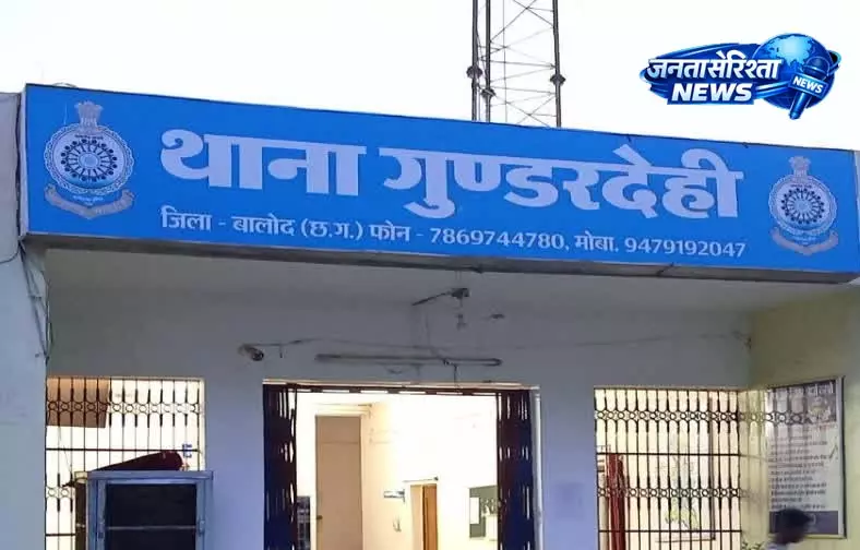 आर्मी जवान के साथ 15 लाख की ठगी, बैंक कर्मी ने ही लगाया चूना आर्मी जवान के साथ 15 लाख की ठगी, बैंक कर्मी ने ही लगाया चूना