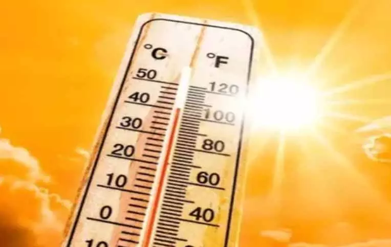 गर्मी को लेकर येलो अलर्ट जारी, स्वास्थ्य मंत्री ने ली बैठक गर्मी को लेकर येलो अलर्ट जारी, स्वास्थ्य मंत्री ने ली बैठक