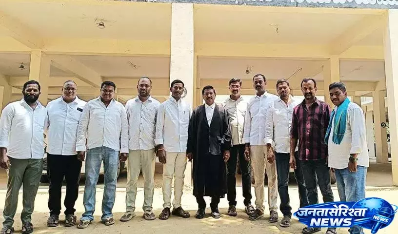 कर्ज माफी का विरोध करने वाले किसानों पर गैर-कानूनी केस दर्ज किए गए: पूर्व मंत्री Vemula angry कर्ज माफी का विरोध करने वाले किसानों पर गैर-कानूनी केस दर्ज किए गए: पूर्व मंत्री Vemula angry