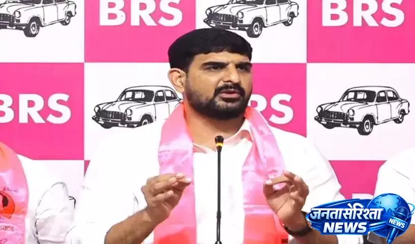 MLA पाडी कौशिक रेड्डी ने सिरसापल्ली डंपिंग यार्ड को लेकर विरोध प्रदर्शन की धमकी दी MLA पाडी कौशिक रेड्डी ने सिरसापल्ली डंपिंग यार्ड को लेकर विरोध प्रदर्शन की धमकी दी