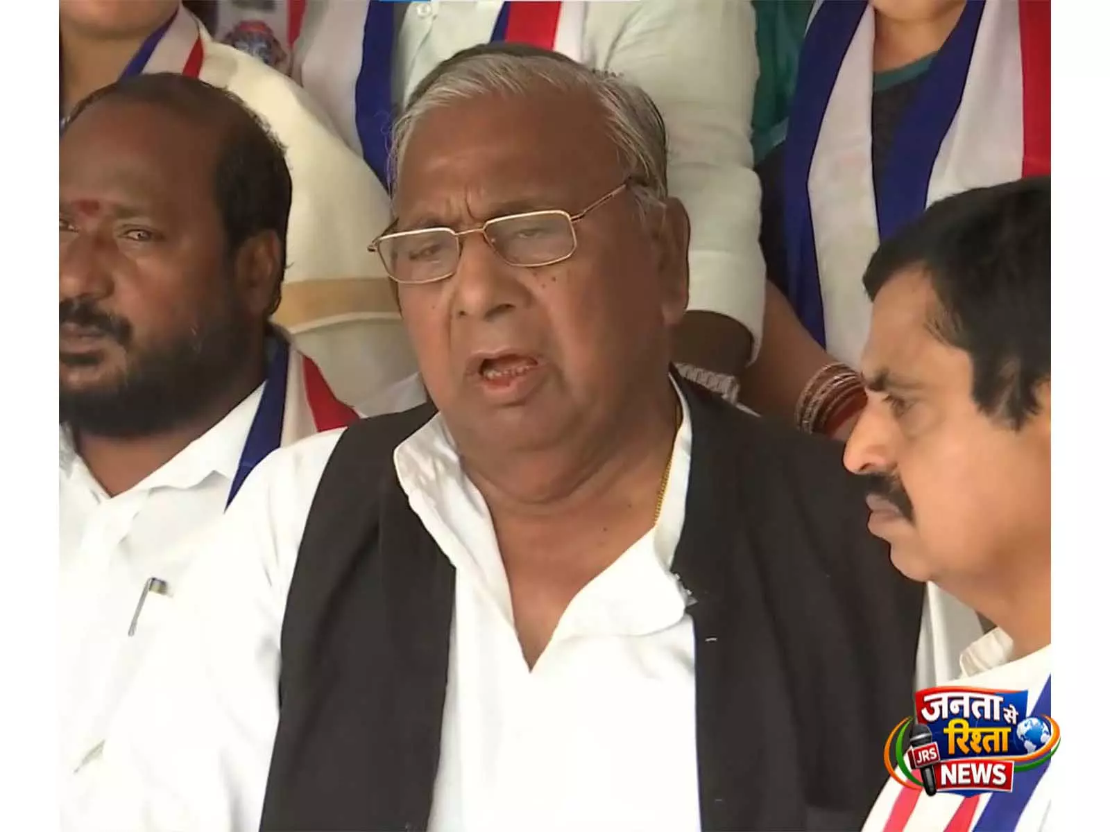 बिल पास कराने के लिए आज साज़िश चल रही है: महिला आरक्षण बिल पर Congress नेता वी. हनुमंत राव बिल पास कराने के लिए आज साज़िश चल रही है: महिला आरक्षण बिल पर Congress नेता वी. हनुमंत राव