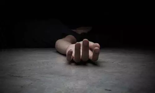 Gurugram में पत्नी से झगड़े के बाद व्यक्ति ने की आत्महत्या Gurugram में पत्नी से झगड़े के बाद व्यक्ति ने की आत्महत्या