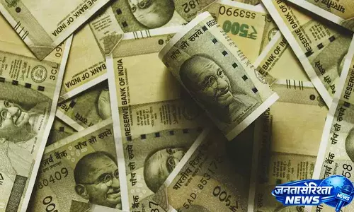 Central Government ने महंगाई भत्ते में 2% की बढ़ोतरी की, 1 जनवरी 2026 से लागू Central Government ने महंगाई भत्ते में 2% की बढ़ोतरी की, 1 जनवरी 2026 से लागू