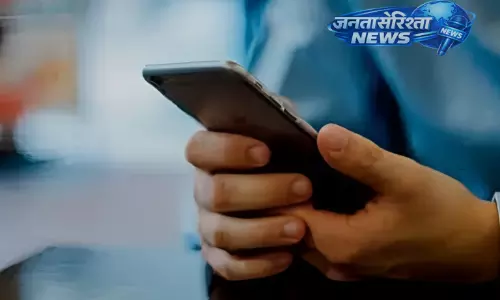मणिपुर ने पांच जिलों में मोबाइल इंटरनेट और VPN सर्विस फिर से शुरू की मणिपुर ने पांच जिलों में मोबाइल इंटरनेट और VPN सर्विस फिर से शुरू की