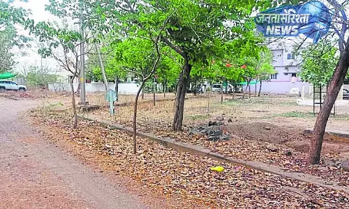 अधिकारियों की लापरवाही: KHB लेआउट विकास से वंचित
