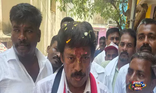 AIADMK के VN रवि ने स्टालिन पर साधा निशाना, राहुल गांधी के दौरे की आलोचना की