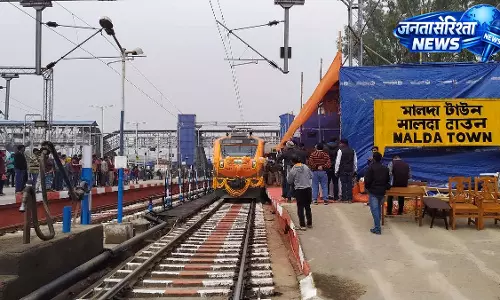 समर स्पेशल ट्रेन में राहत, इतवारी–मालदा टाउन एक्सप्रेस में 2 अतिरिक्त कोच जोड़े जाएंगे समर स्पेशल ट्रेन में राहत, इतवारी–मालदा टाउन एक्सप्रेस में 2 अतिरिक्त कोच जोड़े जाएंगे