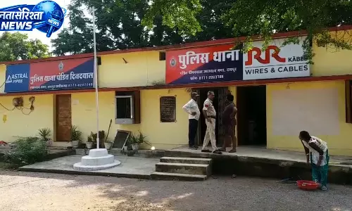 महिला डॉक्टर ने डॉ पति पर लगाया मारपीट और जान से मारने की धमकी का आरोप महिला डॉक्टर ने डॉ पति पर लगाया मारपीट और जान से मारने की धमकी का आरोप