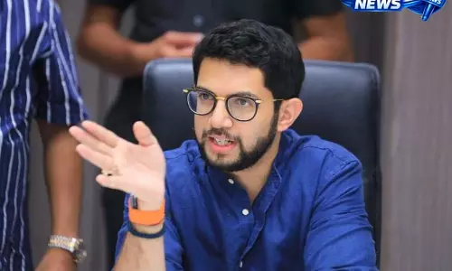 Aaditya Thackeray ने पुनर्गठन विधेयक को राजनीति से प्रेरित बताया Aaditya Thackeray ने पुनर्गठन विधेयक को राजनीति से प्रेरित बताया