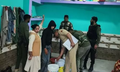 जम्मू-कश्मीर: ड्रग नेटवर्क पर पुंछ पुलिस का बड़ा प्रहार, तस्करों के घरों पर सर्च अभियान