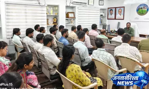 Nalgonda नगर निगम आयुक्त ने विभागों से राजस्व बढ़ाने और जनता की सेवा करने का आग्रह किया Nalgonda नगर निगम आयुक्त ने विभागों से राजस्व बढ़ाने और जनता की सेवा करने का आग्रह किया
