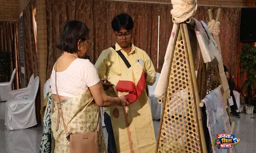नई दिल्ली में Bangladesh की पारंपरिक टांगाइल साड़ी बनी आकर्षण का केंद्र नई दिल्ली में Bangladesh की पारंपरिक टांगाइल साड़ी बनी आकर्षण का केंद्र