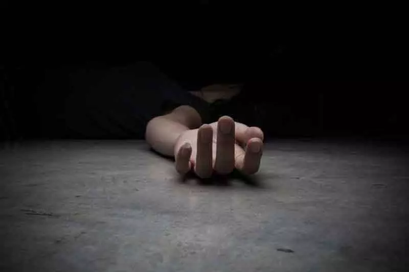 Gurugram में पत्नी से झगड़े के बाद व्यक्ति ने की आत्महत्या Gurugram में पत्नी से झगड़े के बाद व्यक्ति ने की आत्महत्या