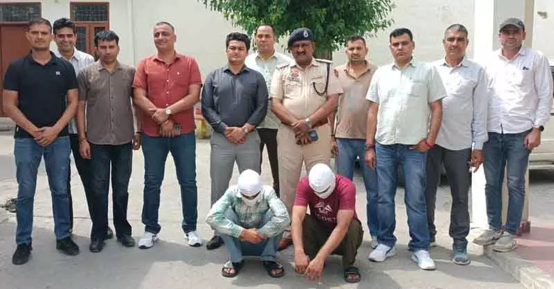 Kaithal पुलिस ने मोबाइल शॉप फायरिंग केस में दो आरोपी अरेस्ट किए Kaithal पुलिस ने मोबाइल शॉप फायरिंग केस में दो आरोपी अरेस्ट किए