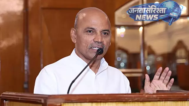 सरकारी अस्पतालों में दवा की कमी, ICU व्यवस्था पर सवाल; अधिकारियों को फटकार सरकारी अस्पतालों में दवा की कमी, ICU व्यवस्था पर सवाल; अधिकारियों को फटकार