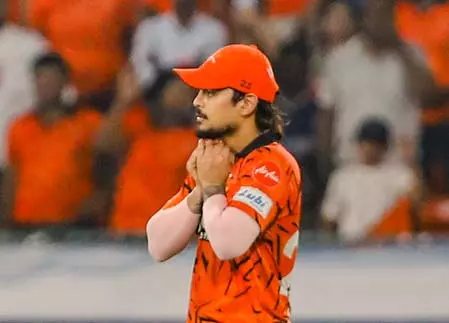 आईपीएल 2026: एसआरएच-सीएसके के बीच आगे निकलने की होड़, हेड-टू-हेड में हैदराबाद पीछे आईपीएल 2026: एसआरएच-सीएसके के बीच आगे निकलने की होड़, हेड-टू-हेड में हैदराबाद पीछे