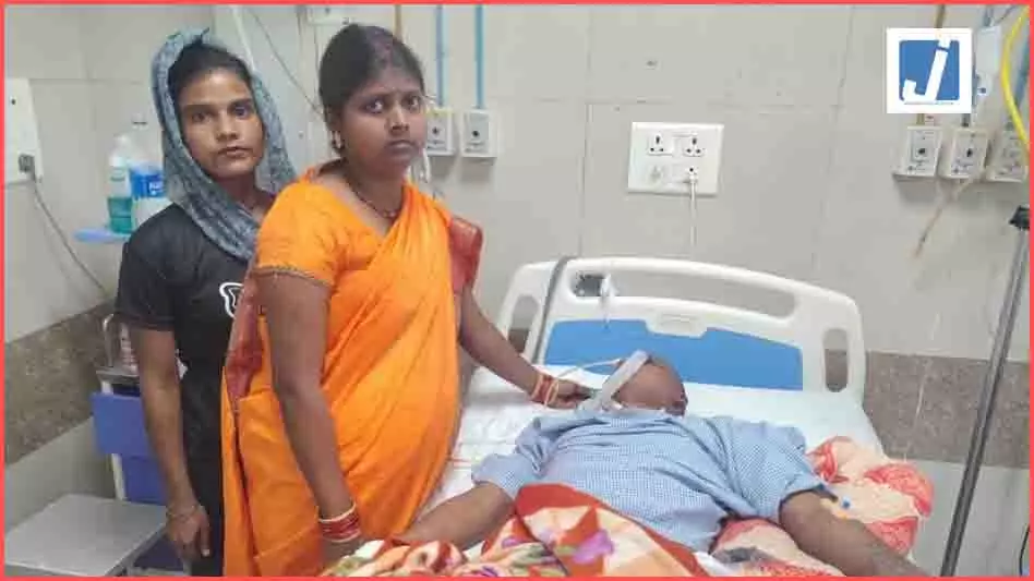तलाश जारी थी, उम्मीद टूट रही थी... फिर इंस्टाग्राम से पता चला, अस्पताल में है आपका अपना तलाश जारी थी, उम्मीद टूट रही थी... फिर इंस्टाग्राम से पता चला, अस्पताल में है आपका अपना