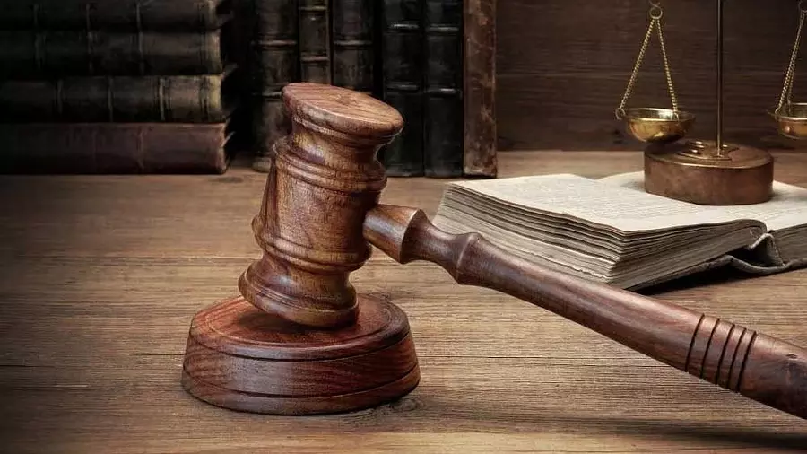 HC ने एजुकेशन सोसाइटी पर अपने ही अंडरटेकिंग का उल्लंघन करने पर 25 हजार का जुर्माना लगाया HC ने एजुकेशन सोसाइटी पर अपने ही अंडरटेकिंग का उल्लंघन करने पर 25 हजार का जुर्माना लगाया