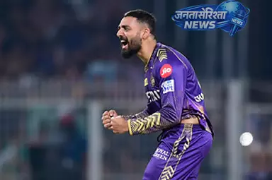 Varun Chakraborty 100 विकेट लेने वालों की लिस्ट में शामिल Varun Chakraborty 100 विकेट लेने वालों की लिस्ट में शामिल