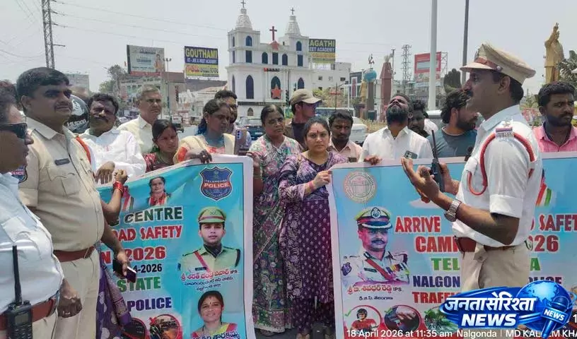 सड़क सुरक्षा सबकी ज़िम्मेदारी है: Traffic CI महालक्ष्मैया सड़क सुरक्षा सबकी ज़िम्मेदारी है: Traffic CI महालक्ष्मैया