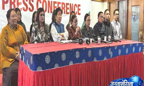 Sikkim : एसकेएम ने महिला आरक्षण विधेयक के विफल होने पर विपक्ष की निंदा Sikkim : एसकेएम ने महिला आरक्षण विधेयक के विफल होने पर विपक्ष की निंदा