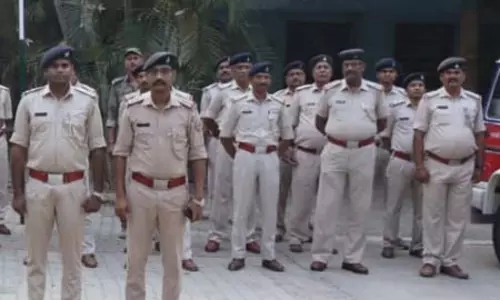 झारखंड में संयुक्त असैनिक सेवा परीक्षा को लेकर प्रशासन अलर्ट, पेपर लीक रोकने के लिए होटलों में की छापेमारी