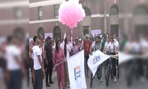 फिट इंडिया संडे ऑन साइकिल: मिलिंद सोमन महिला प्रतिभागियों के साथ शामिल हुए फिट इंडिया संडे ऑन साइकिल: मिलिंद सोमन महिला प्रतिभागियों के साथ शामिल हुए
