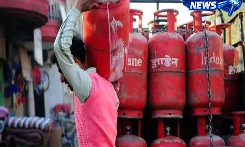 LPG खपत में 13% की गिरावट, मार्च में 2.37 मिलियन टन, पश्चिम एशिया संघर्ष से होर्मुज जलडमरूमध्य आपूर्ति प्रभावित