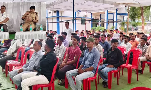 गांव में सुसाइड के 3 केस, पुलिस ने लगाई चौपाल गांव में सुसाइड के 3 केस, पुलिस ने लगाई चौपाल