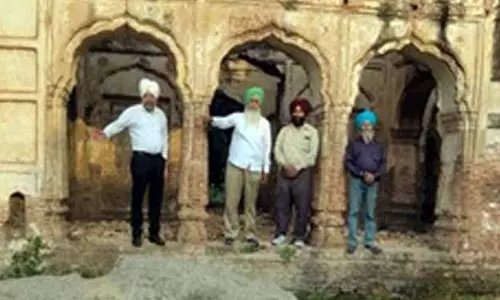 Dinanagar: विरासत स्थल पर हमले से सिख समाज में रोष Dinanagar: विरासत स्थल पर हमले से सिख समाज में रोष