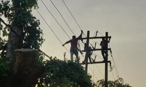 Farrukhabad: 11 केवी लाइन शिफ्ट गड़बड़ी उजागर, मचा हड़कंप