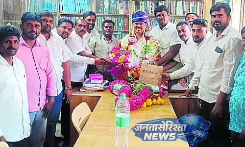 Karnataka : दलित नेता सी.एम. मुनियप्पा को सम्मानित किया गया Karnataka : दलित नेता सी.एम. मुनियप्पा को सम्मानित किया गया