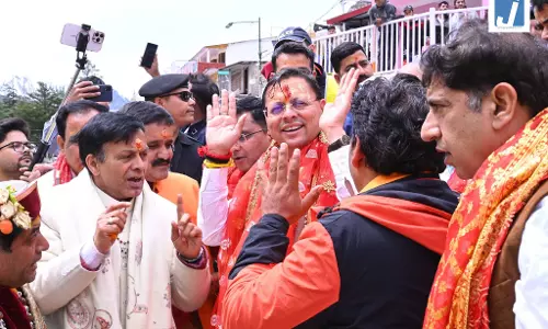 चार धाम यात्रा का आगाज, सीएम धामी ने गंगोत्री में की पूजा; श्रद्धालुओं की उमड़ी भीड़