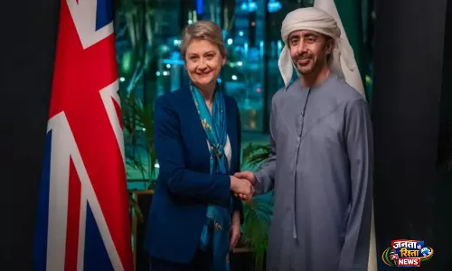 UAE और UK के विदेश मंत्रियों ने खाड़ी क्षेत्र में तनाव और ईरानी हमलों पर की चर्चा UAE और UK के विदेश मंत्रियों ने खाड़ी क्षेत्र में तनाव और ईरानी हमलों पर की चर्चा
