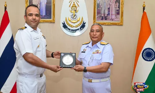 हिंद महासागर का जहाज़ SAGAR फुकेत से रवाना हुआ, थाईलैंड के बंदरगाह पर रुकने के बाद जकार्ता के लिए रवाना हिंद महासागर का जहाज़ SAGAR फुकेत से रवाना हुआ, थाईलैंड के बंदरगाह पर रुकने के बाद जकार्ता के लिए रवाना